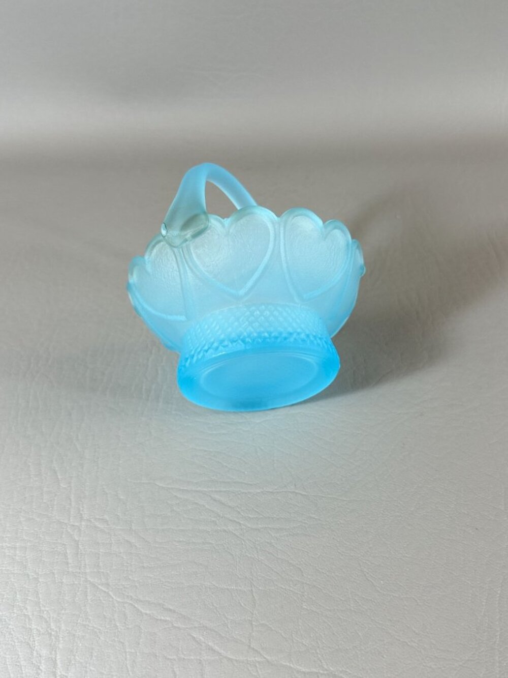 Vintage Frosted Blue Satin Glass Mini Basket Embossed Hearts Candy Dish Trinket - Picture 11 of 12